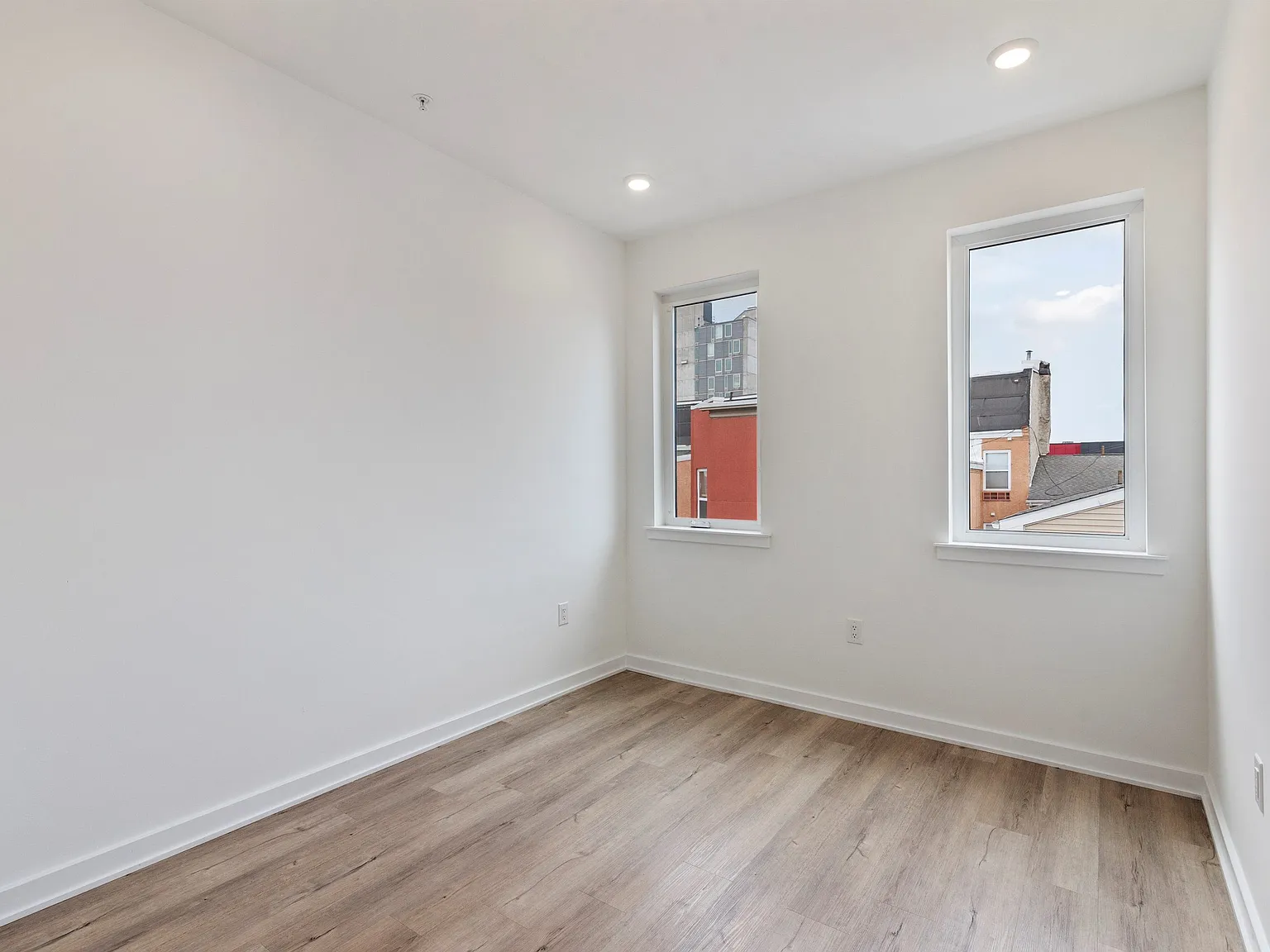 1535 N Sydenham ST Unit B — Photo 3