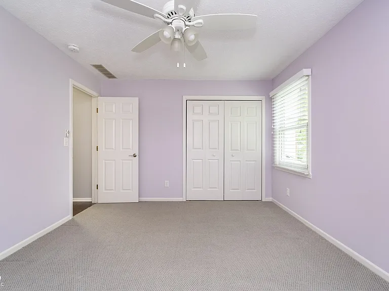 13738 Roswell Dr — Photo 23