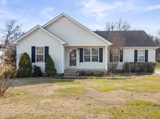 905 Fall Creek Dr, Murfreesboro, TN 37129