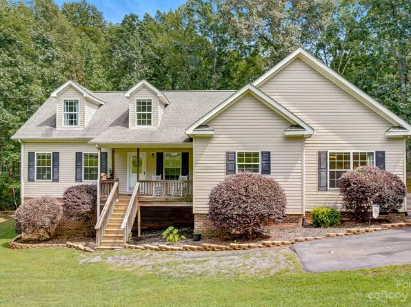 3816 Rolling View Ln, Maiden, NC 28650