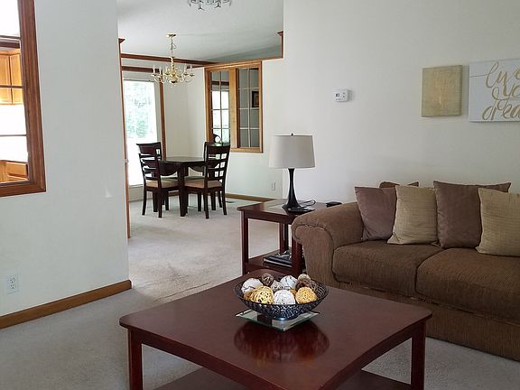 2nd image of 5502 Bridgeview Dr