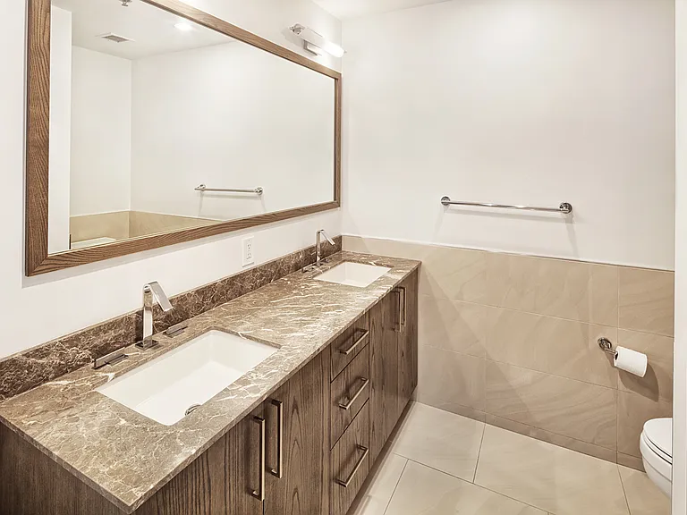 1100 Maxwell Ln #626 — Photo 9