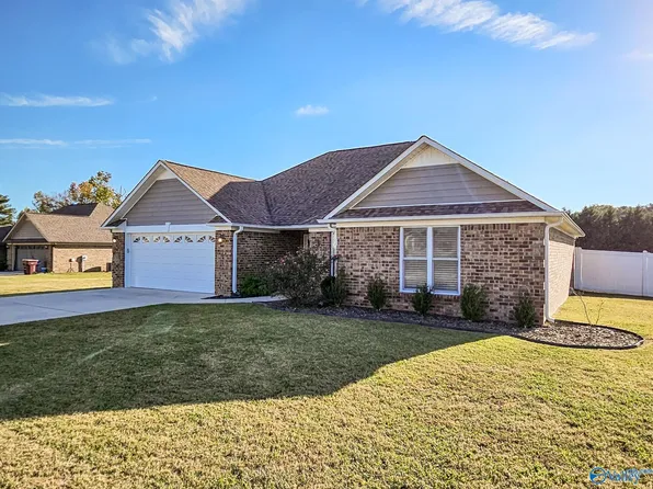 21209 Barley Terrace Dr, Elkmont, AL 35620