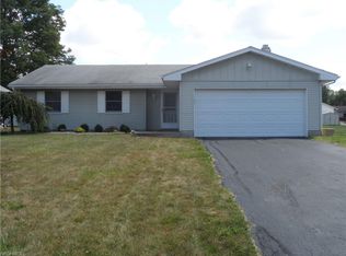 1899 Woodgate St, Youngstown, OH 44515