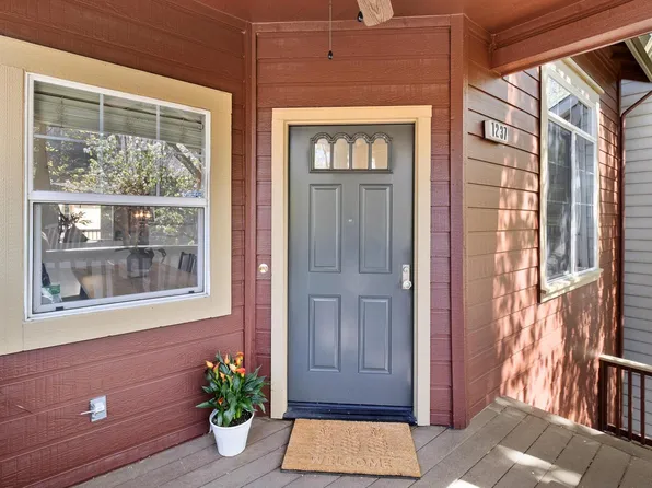 1237 Kondos Ave, Sacramento, CA 95814