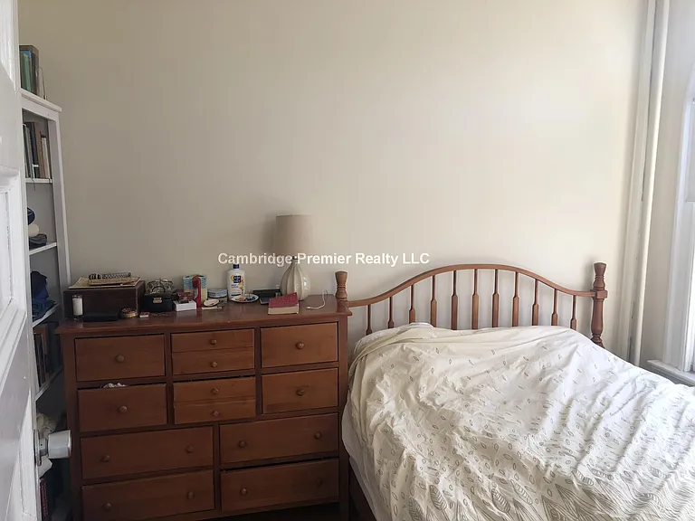 2 Ware St — Photo 5
