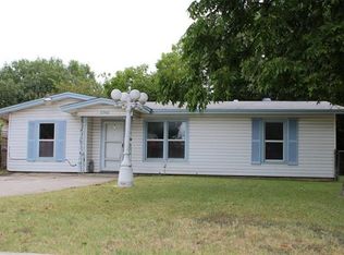 3748 Neches St, Fort Worth, TX 76106