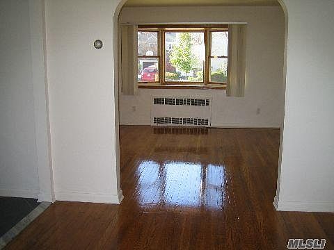 2nd image of 33 Hillview Ave