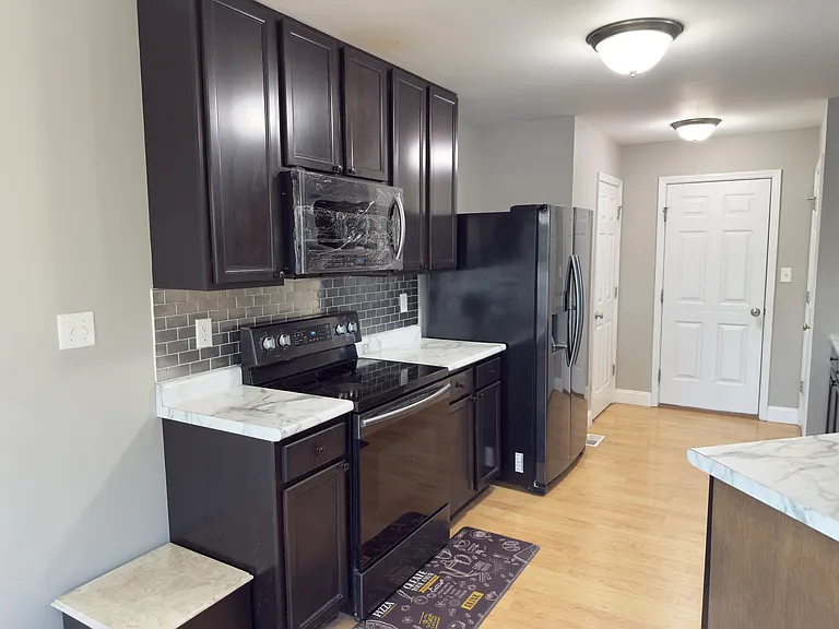 5585 Wavecrest Cir — Photo 6