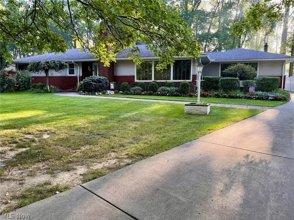 6935 Harrington Ave, Youngstown, OH 44512
