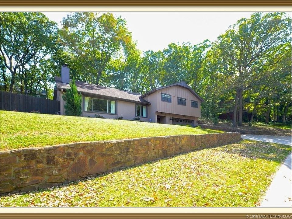1st image of 1420 Oakdale Dr