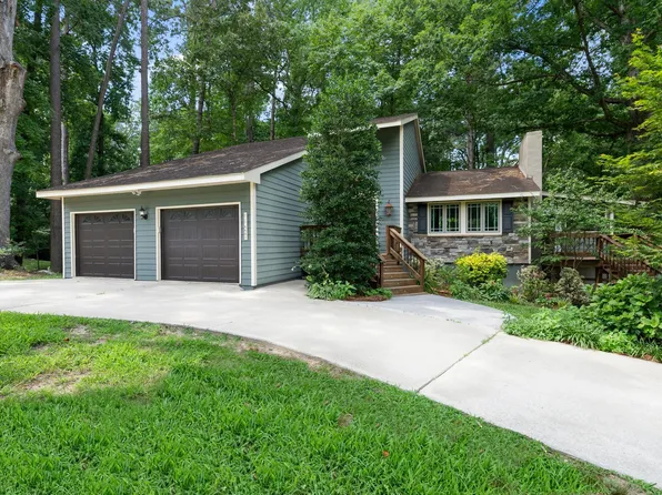 6601 Hidden Pond Rd, Wendell, NC 27591
