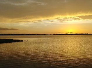16424 Lakeshore Dr, Minneola, FL 34715