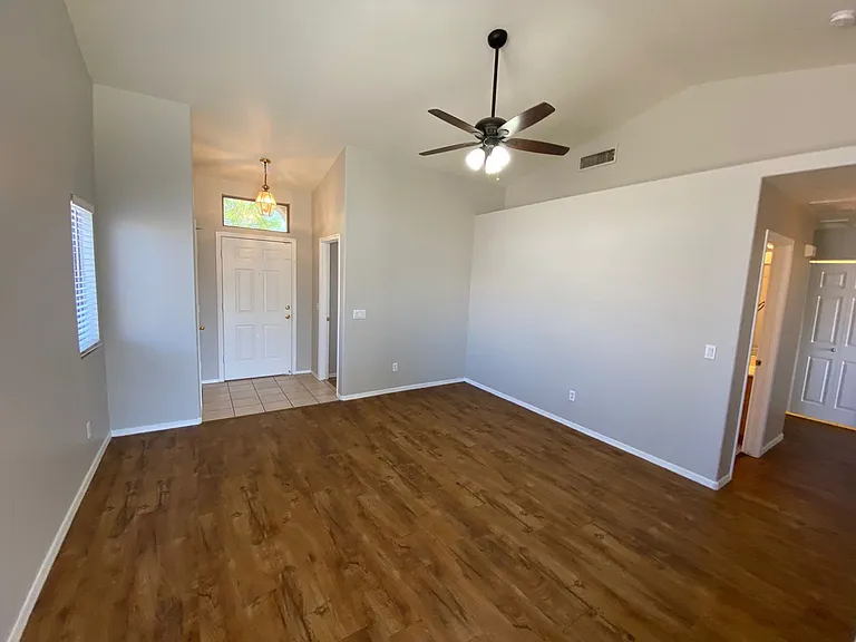 30351 N Maple Chase Dr — Photo 5
