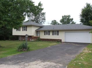 142 Lillie Ln, Warsaw, MO 65355