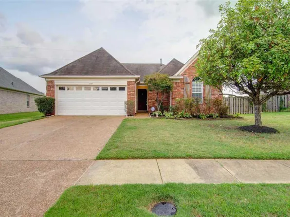 1180 Breezy Valley Dr, Cordova, TN 38018