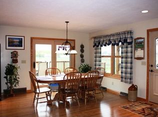 17460 Pioneer Rd, Middlefield, OH 44062