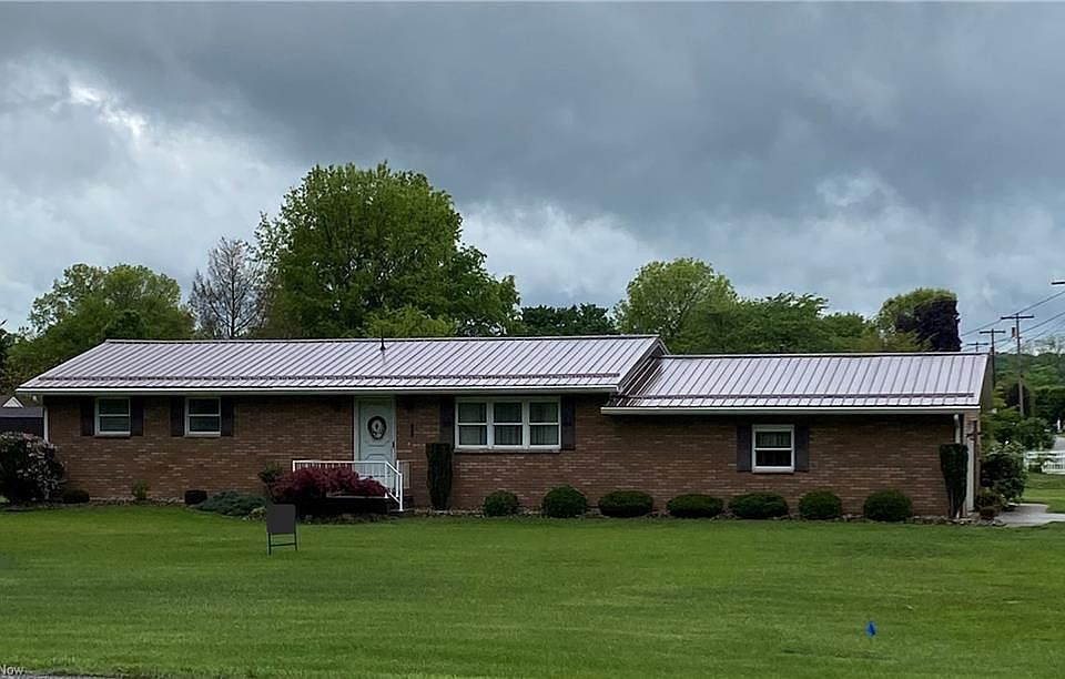 1st image of 396 N Meadowlark Dr