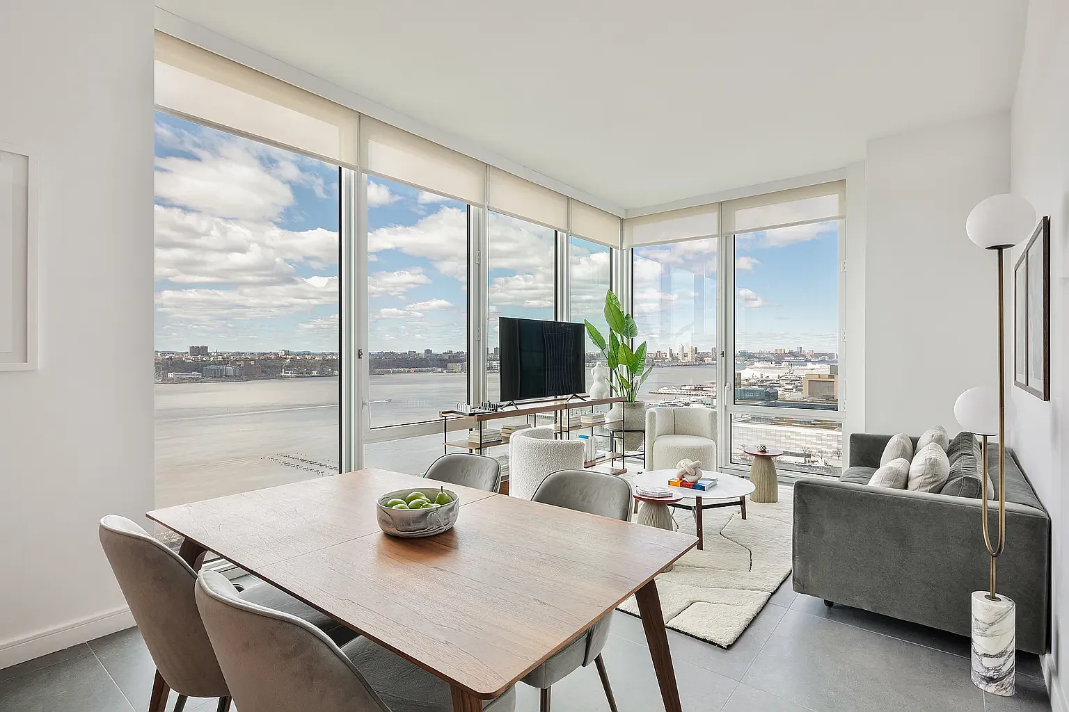 606 West 30th Street — Photo 1