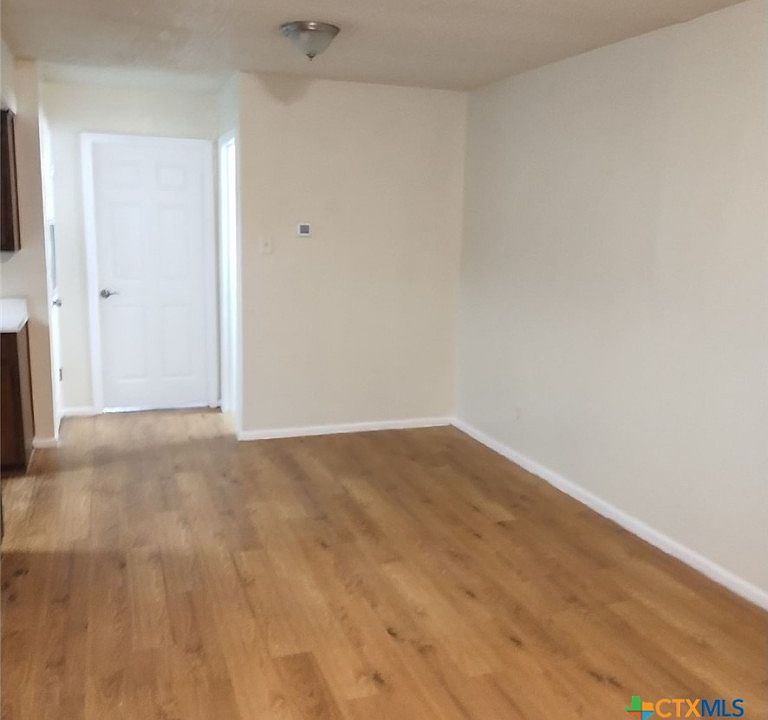 1st image of 300 N Milam St APT 3