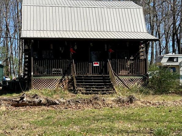 897 Brushy Fork Rd, Cana, VA 24317