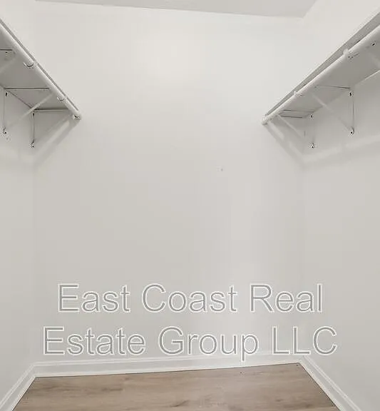 427 N Western Ave — Photo 28