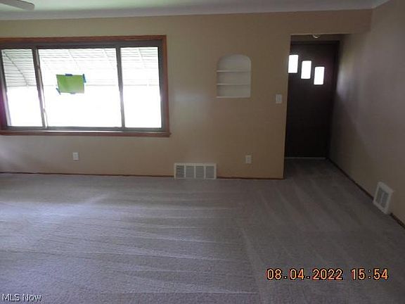 4th image of 1421 Mapleview Dr