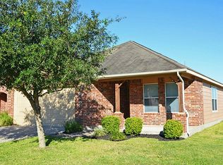 8123 Farthing Ln, Rosharon, TX 77583