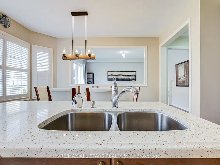 102 Creekland Ave — Photo 16