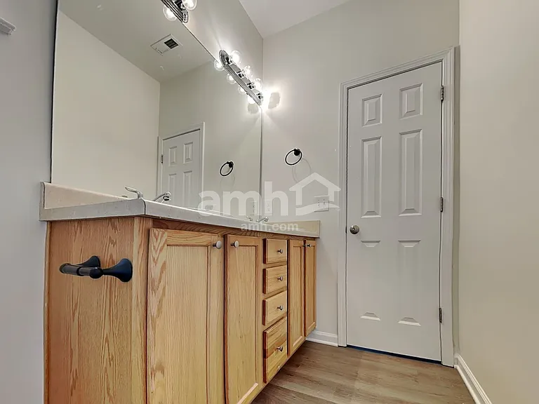 85 Tuscarora Ln — Photo 11