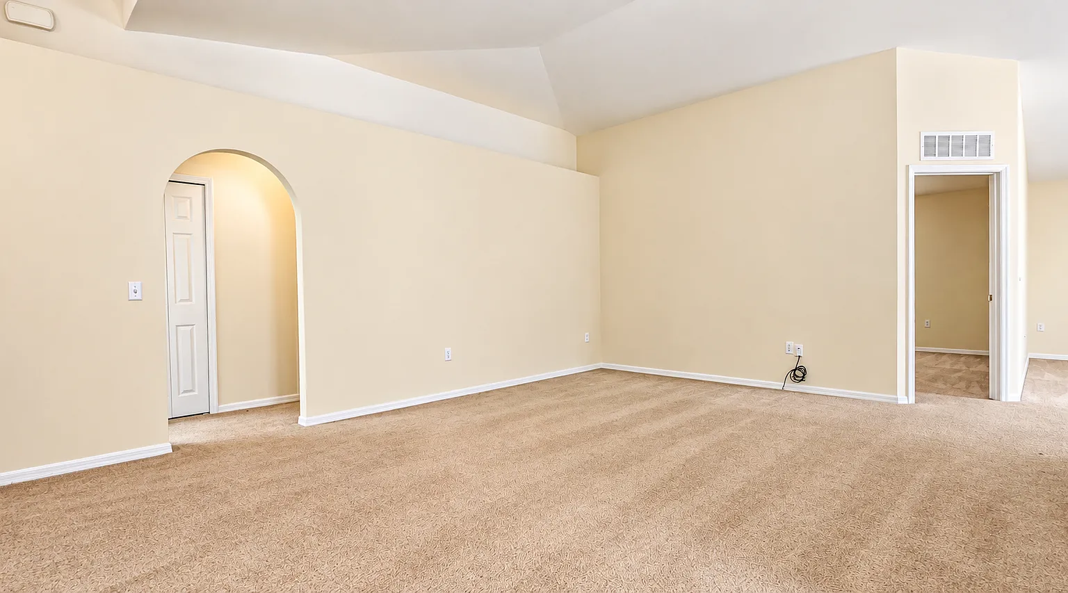 Spiller-1006 - Unit 1 — Photo 2