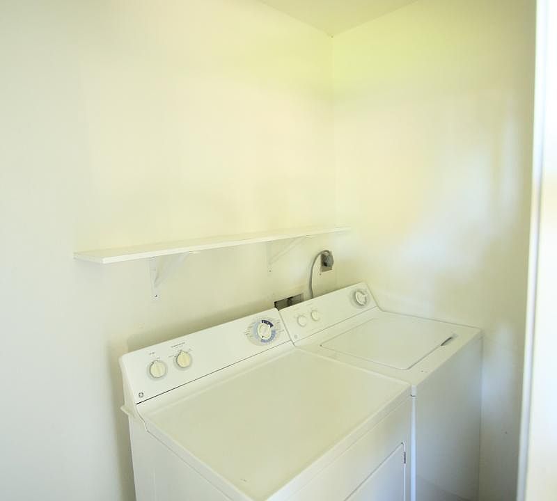 2nd image of 9960 Erma Rd APT 110