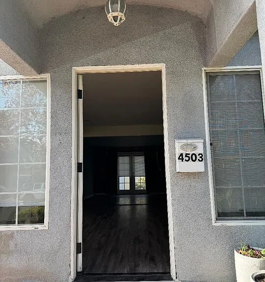 4503 Tobias Ave — Photo 3
