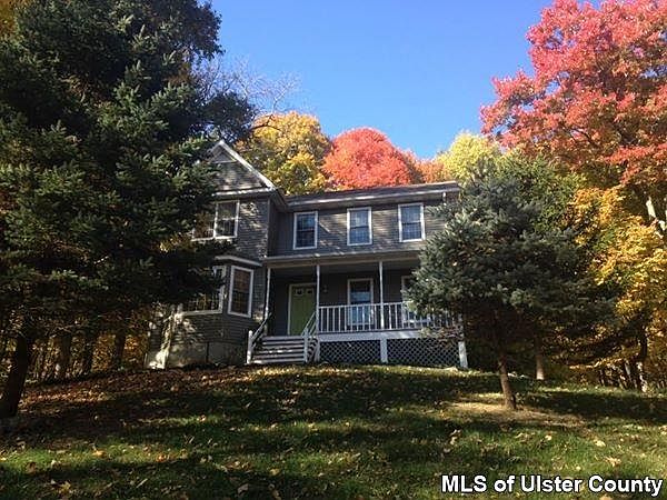 1st image of 18 Deerpath Dr
