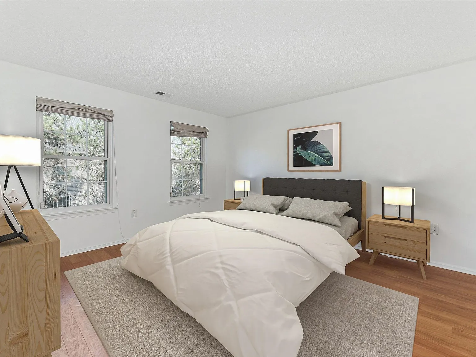 2 bed, 1.5 bath, 1400 sqft, $2,800 — Photo 3