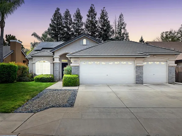 2871 E Ryan Ln, Fresno, CA 93720