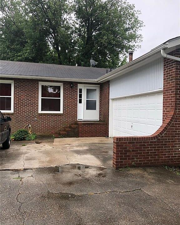 2nd image of 1214 Old Buckroe Rd
