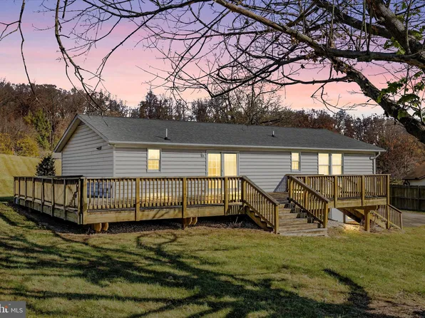 9575 Woodland Dr, Woodsboro, MD 21798