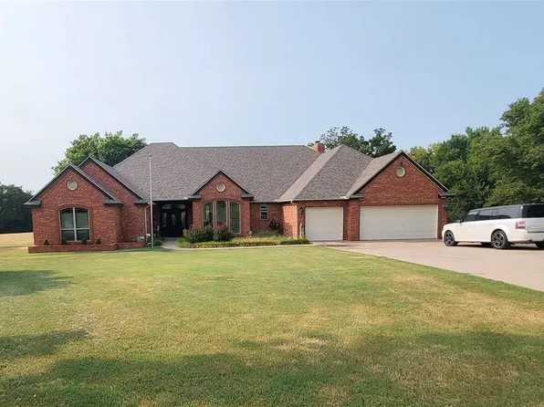 75 Stoneridge Rd, Ponca City, OK 74604