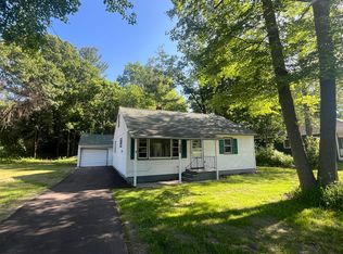 3564 Pontaluna Rd, Fruitport, MI 49415