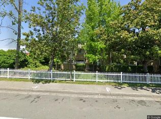 1 Hector Ln, Novato, CA 94949