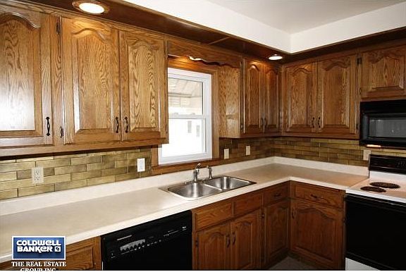 4th image of 1251 Hickory Hill Dr