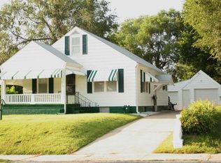 910 W South Ave, Independence, MO 64052