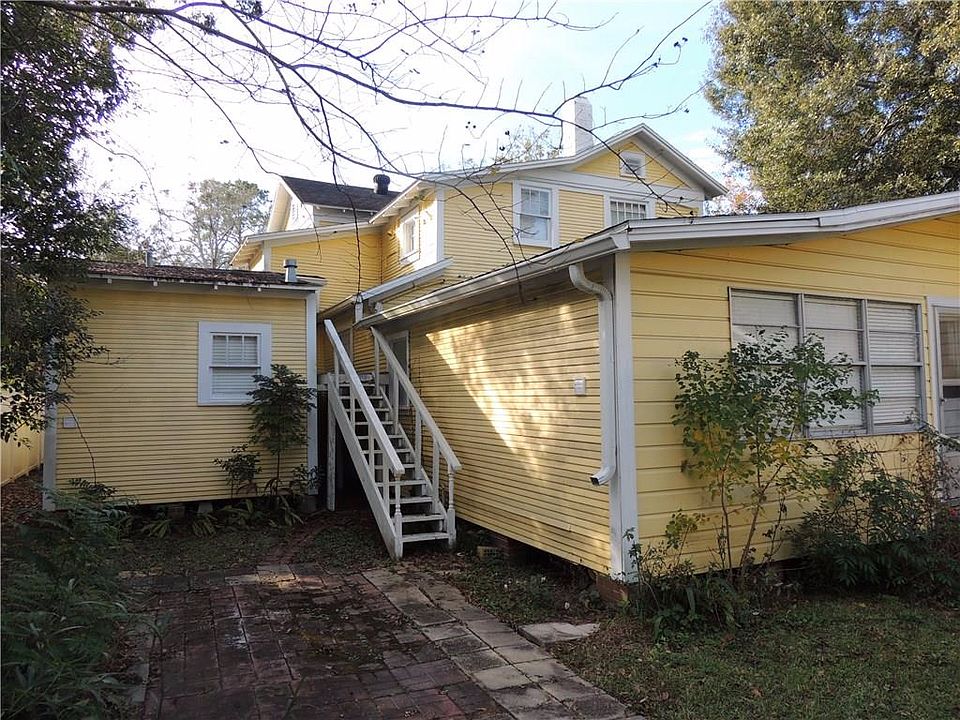 1st image of 1221 Louisiana Ave