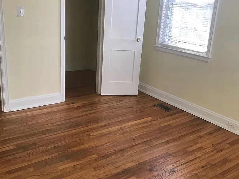 1107 Georgia Ave — Photo 6