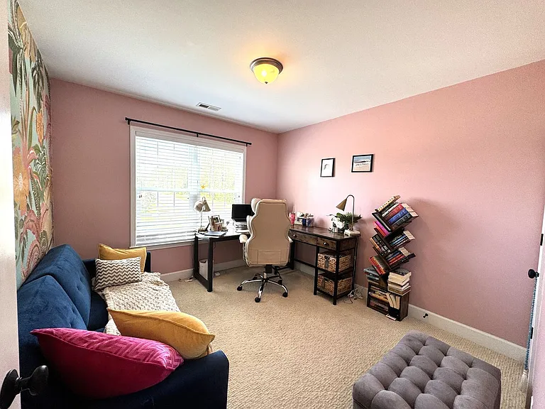 418 Amaryllis Ln — Photo 31