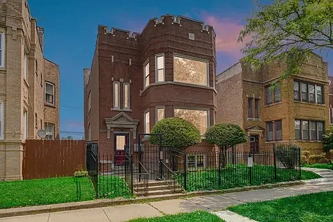 2 bed, 1450 sqft, $1,600 — Photo 1