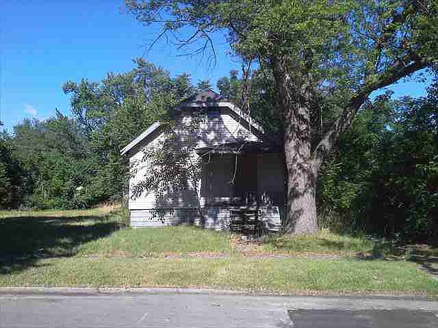 17814 Greeley