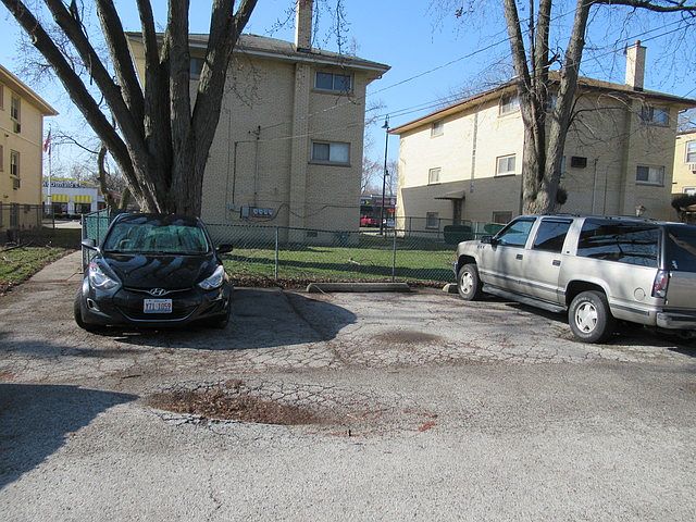 2nd image of 5710 Saint Charles Rd