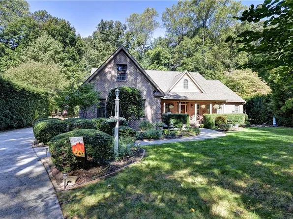 158 Fords Colony Dr, Williamsburg, VA 23188